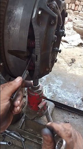 how to #amazing # Massey Ferguson 375 tractor# PTO# clutch# adjustment