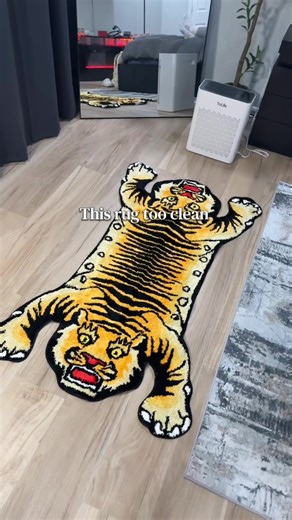 The color on this rug is so unique 🔥 #tigerrug #bedroomdecor #yellowrug