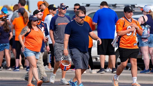 Broncos training camp notes: Construction modified to allow fan viewing
