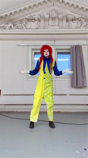 Moe, Stop! The Wrong Circus!