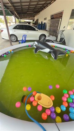How old is the water in this tub? #PraeployZee