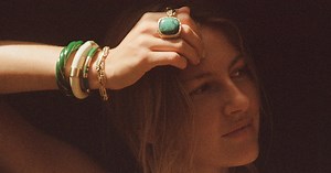 Les plus beaux bijoux dorés sont chez Aurélie Bidermann cette saison