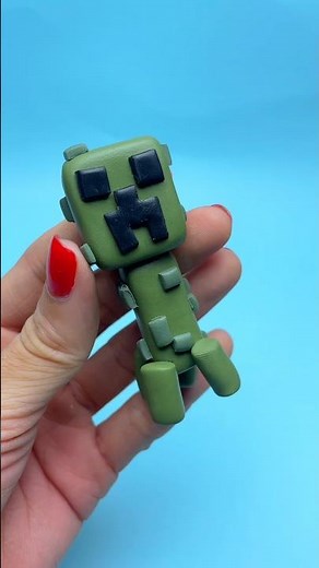 DIY Creeper out of polymer clay! 💚🎮 #minecraft #polymerclay #diy #minecraftfigures #clayart