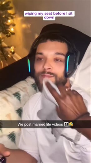 Ladynoosk on Instagram: "Gotta make sure its clean, right? 🤭😉 Send this to a friend ↗️ . . "You dirty dirty b*tch" he said 😂😂 And in his English accent 😜 . . #myseat #sit #cleanit #fellas #ladies #letsgo #laughs #joke #funny"