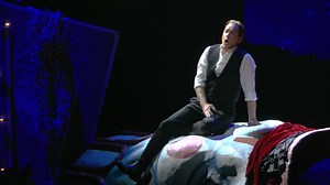 Stephen Costello as Roméo delivers a stunning “Ah! lève-toi, soleil” from ROMÉO ET JULIETTE, accompanied by the COC Orchestra. 🌹 Experience this breathtaking production live on our main stage, running until October 18. Extremely limited Rush tickets are available! Use code COCRUSH for 50% off tickets to tonight’s show. Tickets: coc.ca/Romeo | Canadian Opera Company