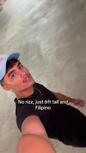 6ft Tall Filipino Kyle Connors in the Philippines