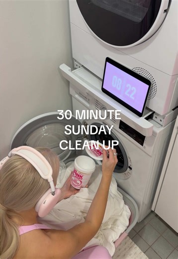 sunday reset with me 🎀💕🎧🫧 seeing how much I can get done in 30 minutes 👏🏼 this is your reminder that you don’t always have to clean the whole house, just 15-30 minutes is usually enough to freshen up your space 🫶🏼 @The Pink Stuff @SINI brand ambassador #cleantok #sundayreset #cleaningmotivation #cleaningtips #cleaningroutine
