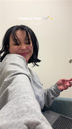 Such a good pumping session today!! 12 ounces in one sitting. This was my first pump of the day around 12pm so it makes sense but so so happy!! #momlife #workingmom #pumpingmom #pumpingatwork #pumpandpourwithme