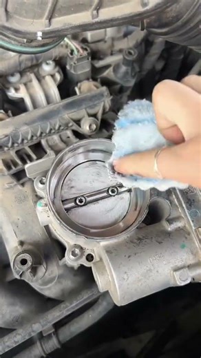 Car Won’t Start and Blows Black Smoke | Causes & Fix