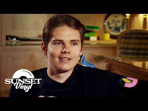 “I Trust a 15-Year-Old Fan More Than Music Critics” — Smashing Pumpkins Interview (1993)