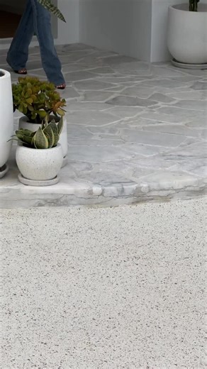 123K views · 1.3K reactions | "Best low rise jeans I’ve found in 2 decades! Perfect fit EVERYWHERE!" - Jamie The 'Braxton Low Rise Jeans' ❤️‍❤️‍❤️‍ | That's So Fetch | Facebook