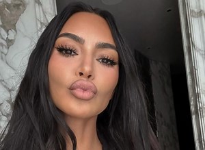 10 Wild Facial Treatments Celebs Are Obsessed With