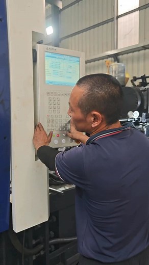 4.4K views · 719 reactions | Is the injection of this machine...