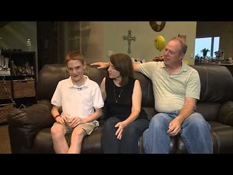 Christopher Duffley sings National Anthem at Fenway