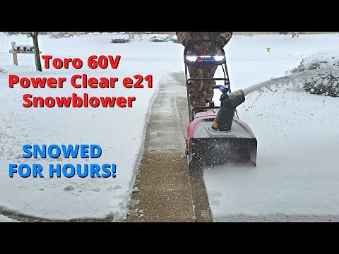 Toro 60V Power Clear e21 Snowblower - It Snowed for Hours!