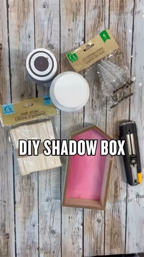 Holiday Decor on a DIME? Yes, Please!