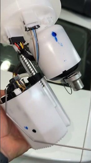 Audi A4 fuel pump replacement #mechanic #audi #fuelpump