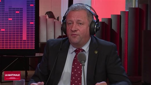 Jacques Nicolet: "On déplacerait à l'étranger la question de la détention animale" | RTS