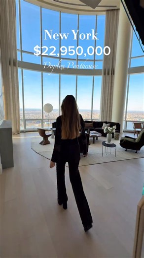 Clara Zoroddu on Instagram: "#FORSALE - New York - Duplex Penthouse - 4 Bedrooms - 6.5 Baths - 5,139 Sqft $22,950,000 For more information: clara.zoroddu@sothebys.realty @clarazrd Experience double-height drama and panoramic skyline views from every room in this breathtaking duplex Penthouse at Hudson Yards. Designed by Diller Scofidio + Renfro and Rockwell Group, with interiors curated by Studio Zuchowicki, this residence defines modern luxury living in New York City. • Great room with 26-ft ce