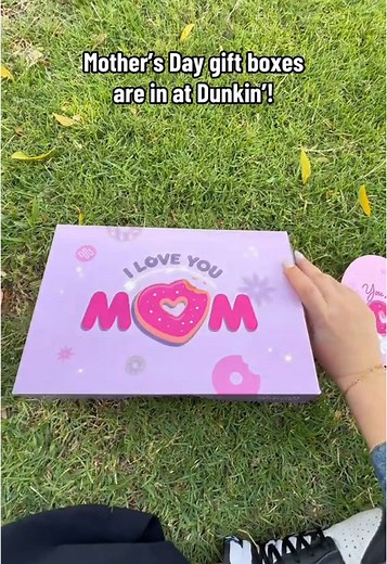 ‏Treat Mom to a Mother’s Day box & 2 fun cards at just 42 AED! 🍩💌