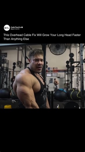 Gains | Strength | Training Tactics on Instagram: "You’re leaving long-head gains on the table if you’re not controlling the stretch. Wesley Vissers keeps the elbow high, lets the cable pull the arm into a deep overhead stretch, and then drives up without losing tension. Small technical fixes like this are what turn an average tricep into a complete one. @wesleyvissers #triceps #longhead #tricepworkout #fitnessform #workouttips #cableworkout #bodybuildingtips #gymtraining #fitnesstechnique #musc