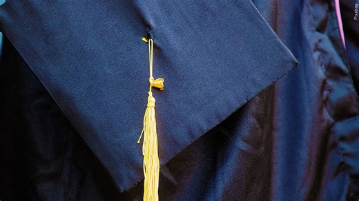Berkeley Co. winter graduation turns away hundreds of parents due to capacity limits