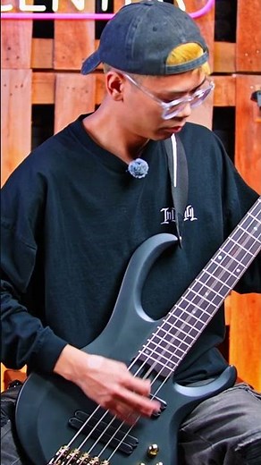 Bass-focused modeler for only $230?! 🤯 Boss GX-1B #bosseffects #bosspedals #bass #bassist #bassgear