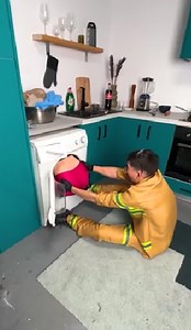 She got stuck in the washing machine | 5-Minute MAGIC