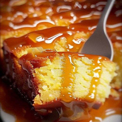 Easy 3 ingredients cake recipe. *This recipe is called 'Are You Kidding Me Cake' - When you see the ingredients, you'll say its name. Recipe in💬 ⬇️ | Daily Recipes