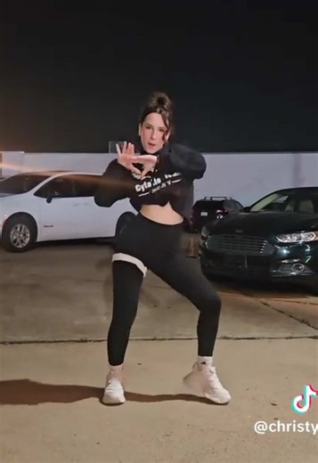 105°F Dance Party with Kevvo Official