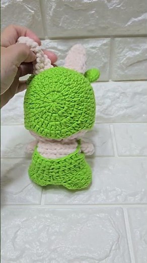 crochet froggy suit for 20cm doll