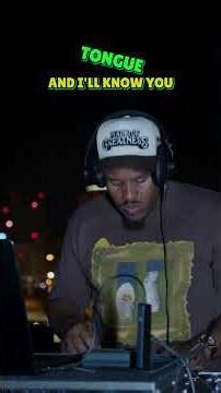 Jagger got caught in a Glitch 🕺⚡ #djset #moveslikejagger #mashup