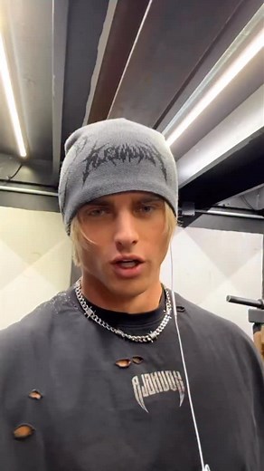 First muscle up in over a year #explore #aesthetic #fitness #motivation #shredded | Deven Fagan