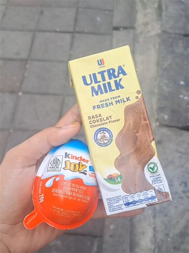 MAMA PUNYA SUSU DAN KINDERJOY #susuultramilk #kinderjoy