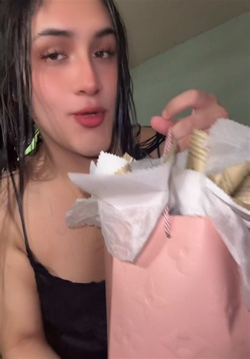 Abriendo regalo de mi amiga | Opening Presents