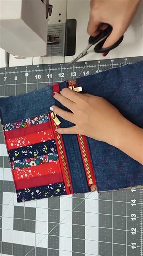 45K views · 575 reactions | Patchwork Wristlet Cellphone Purse #handmade #sewist #fbpost #diy #upcycle #diycrafts #sewing #fbreels #crafts #sewingtipsforbeginners #upcycling #craft #fbviral #diyprojects #diycraft #trending #diyproject #handmadecrafts #sew #viral | DIY Cheng | Facebook