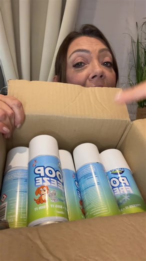 Poop freeze- such a brilliant way to clean up after your dog- freeze it bag it bin it - perfect #poopfreeze #poop #dogsmess #fyp