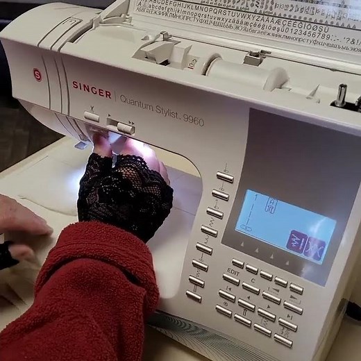 Showcasing the Singer Quantum Stylist 9960 Working! For Sale on eBay