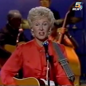 MIDWESTERN HAYRIDE: Who remembers this iconic Cincinnati television show? Archives: From 1948-1972, this country music show dominated Cincinnati airwaves – quickly becoming an iconic piece of Cincinnati television history. https://bit.ly/3nUf9UK | WLWT