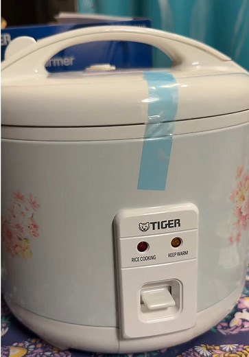 Tiger 5.5 Cup Rice Cooker Review and Features