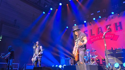 Slash featuring Myles Kennedy and The Conspirators - "Don't Damn Me" (live Copenhagen, Denmark) 12/04/2024 | Slash France