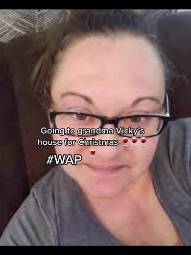 Christmas at Grandma Vickys house 🥂🥂🍷🍷❤️❤️#christi..wap #christi #WAP #santa #christmas