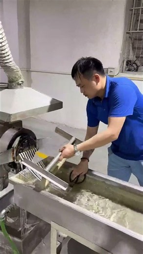 Seamless production using ABS alloy materials #machine #factoryproducts #extrusion #factory