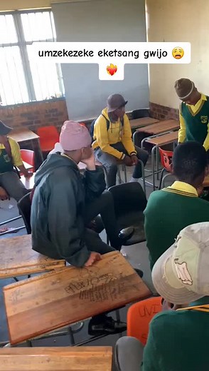 #umumzekezeke @Eketsang secondary school