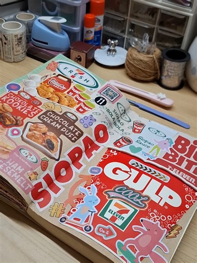 Transforming Trash into Art: Junk Journal Creativity