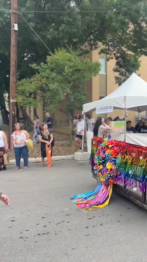 We had the best time at the King William Fair parade yesterday! 🎉 Did you see our float celebrating 30 years of Magik? 🤩 #VivaFiestaSA2024 | Magik Theatre
