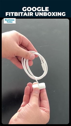 Google Fitbit Air Unboxing: What Do You Get In The Box?