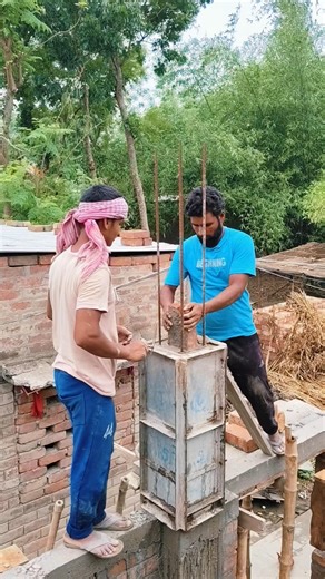 Step-by-Step Construction: Setting Up the Pillar Mold 💪