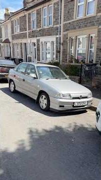 This Mk3 Vauxhall Astra / Opel Astra F saloon is a sweet retro daily #carspotting
