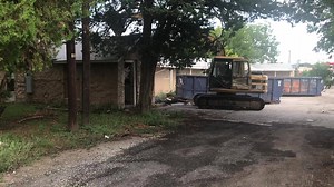 Today one of Sherman's most prominent eyesores meets its fate. Crews are currently working to demolish the Rainbow Park Motel, which will be removed and turned into greenspace. And next up for demo? The trailer park across the street. | Sherman, Texas - Classic Town. Broad Horizon.